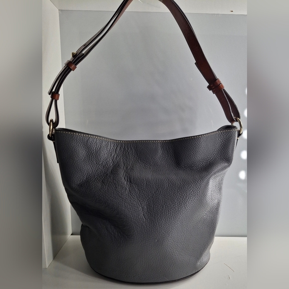 Dooney & Bourke Pebble Grain Leather Thea Hobo Bag Great Condition - Picture 2 of 8